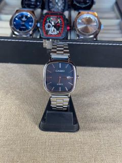 CASIO WATCH 7 for Men & Women – Premium Analog Digital Wrist Watch, Stainless Steel, Water Resistant, Luxury Casual & Sports Watch for UAE